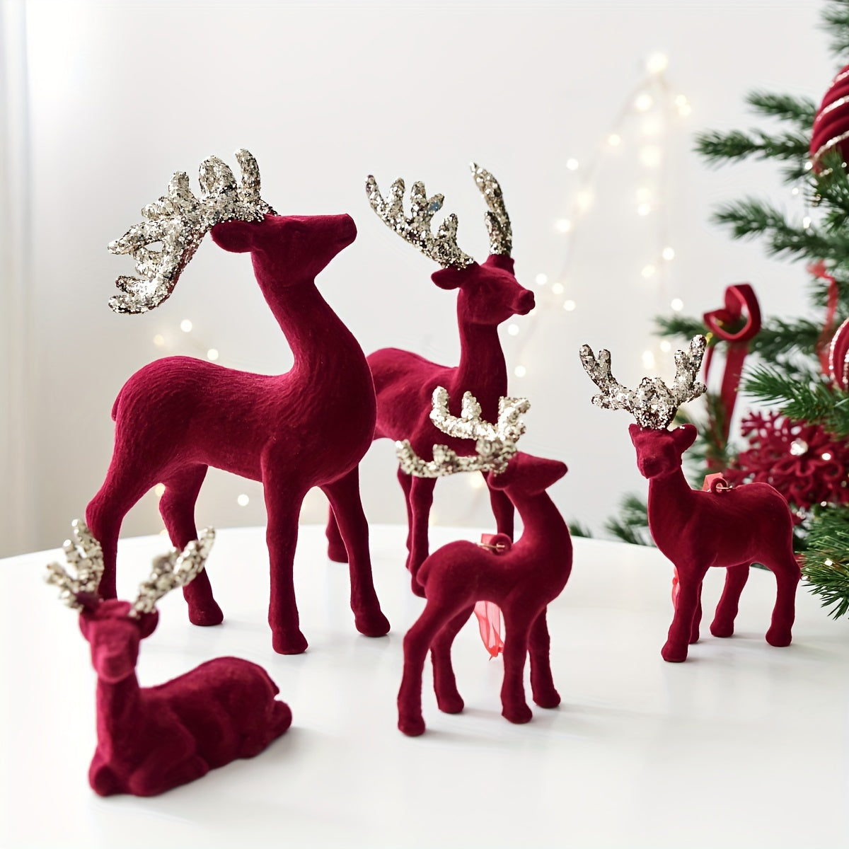 5 Burgundy Velvet Reindeer Ornament
Informações
